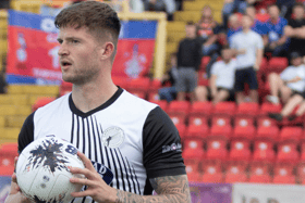 Gateshead defender Joe Grayson (photo Charles Waugh)