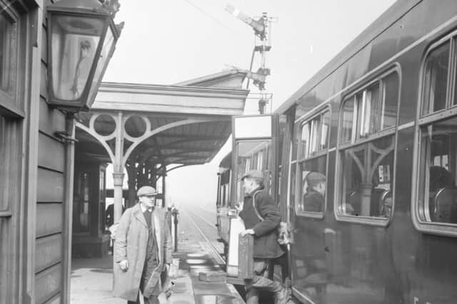 Workmen using South Hylton Railway Station in April 1964.