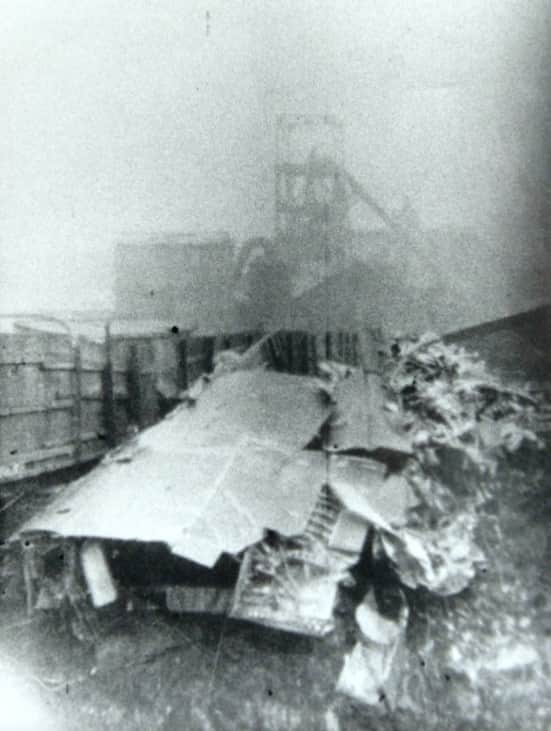 The crash scene in Ryhope on March 31, 1944.