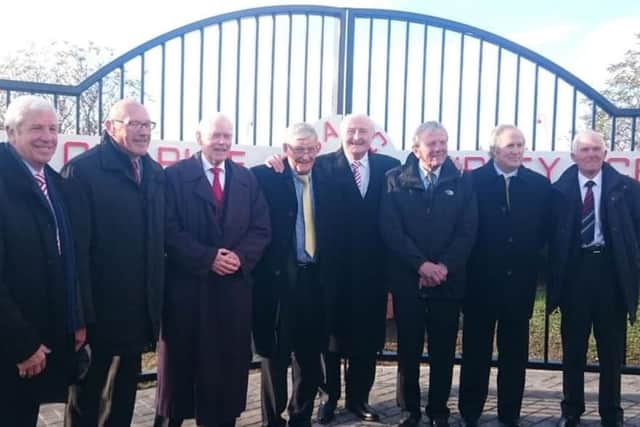 Charlie Hurley (fifth from left) on his visit to Sunderland in 2016, with 63/64 teammates, including Jimmy Montgomery (left)