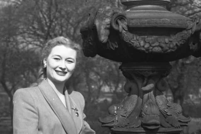 Christine paying a short return visit to her home town before beginning work on new film in 1947.