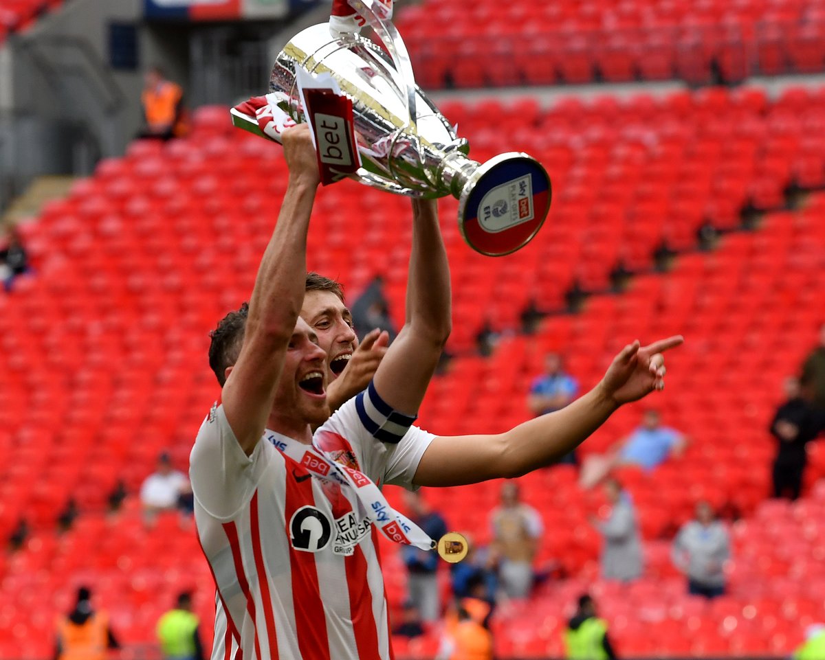 Corry Evans' heartfelt Sunderland message after contract decision - with club captain set to leave