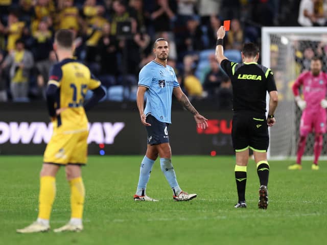 Jack Rodwell of Sydney FC receives a red card during the A-League play-off match between Sydney FC and Central Coast Mariners at Allianz Stadium. (Photo by Cameron Spencer/Getty Images)
