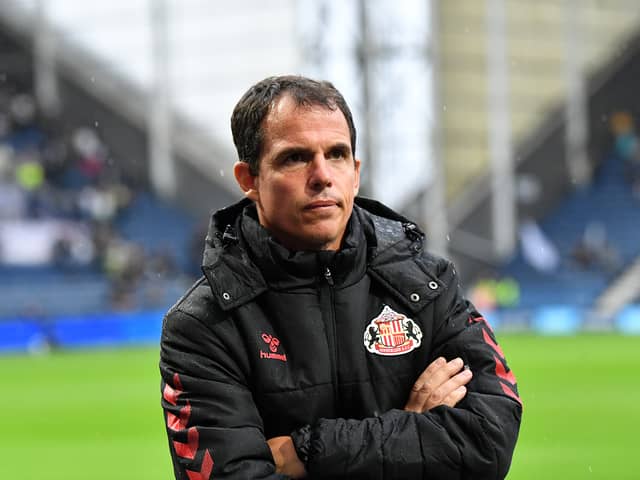 Sunderland head coach Régis Le Bris.