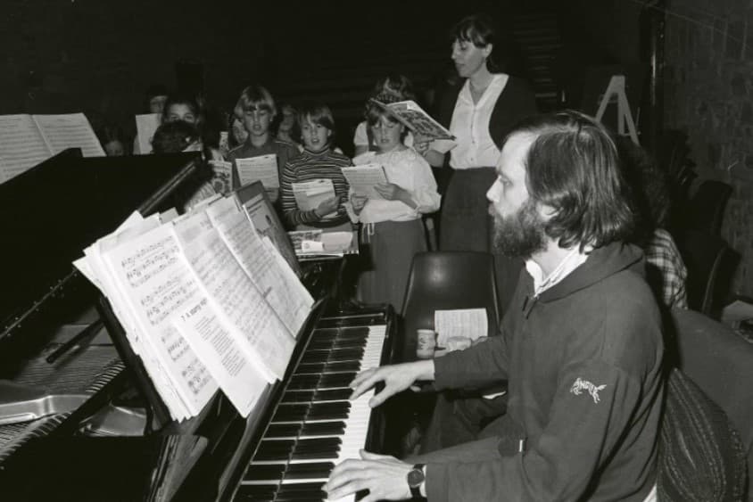 The piano man who played for 50 hours straight on Wearside and here's why ...