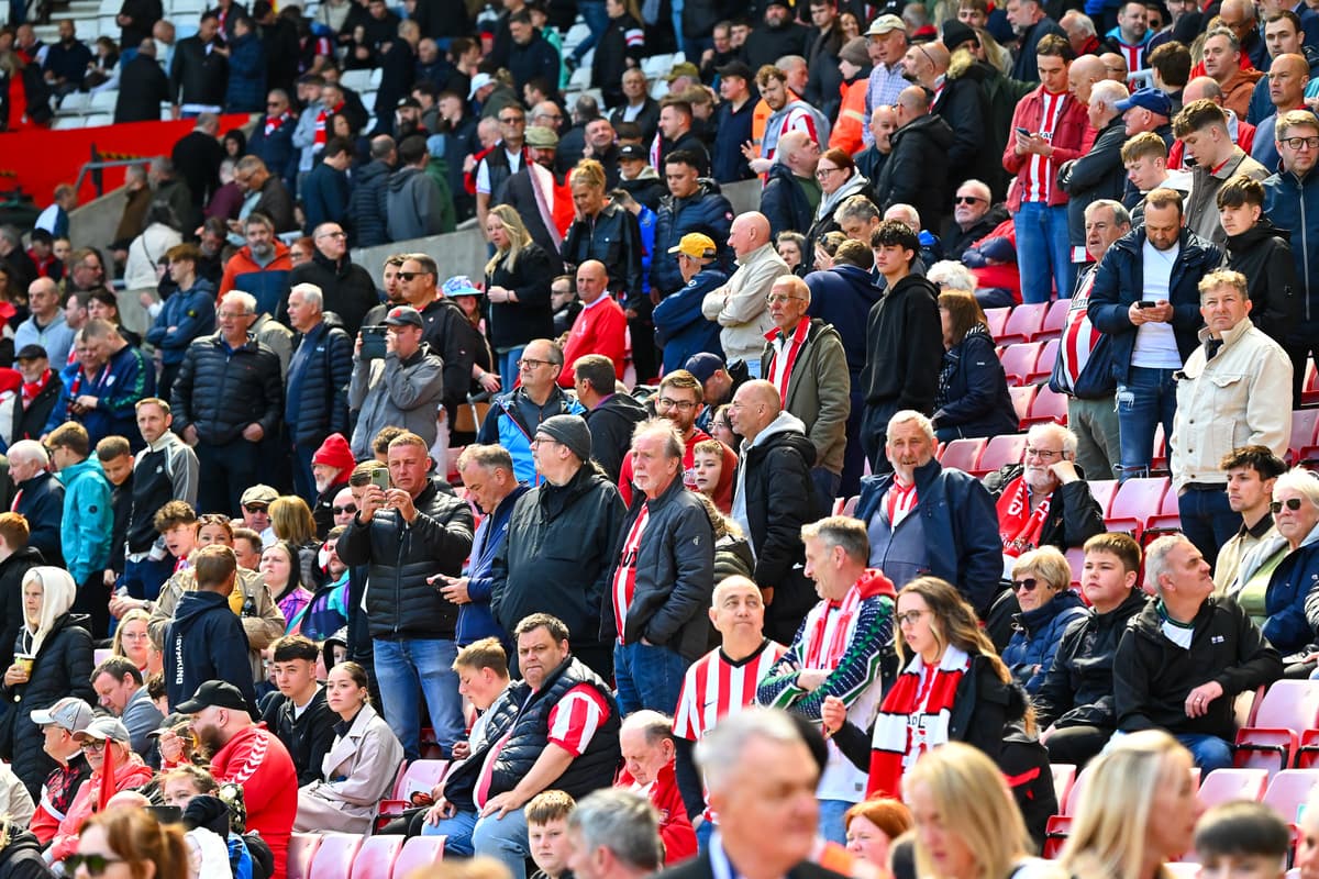 Safc Display Sunderland tease tribute to club great before kick-off at Stadium of ...