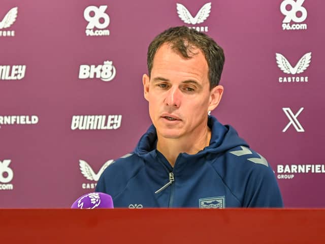 Sunderland head coach Regis Le Bris 
