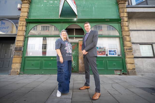 (l-r) Su Devine and Cllr Kevin Johnston, cabinet member for regeneration, business and housing at Sunderland City Council, outside the cafe in Fawcett Street