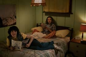Mike and Eleven in Stranger Things season 3