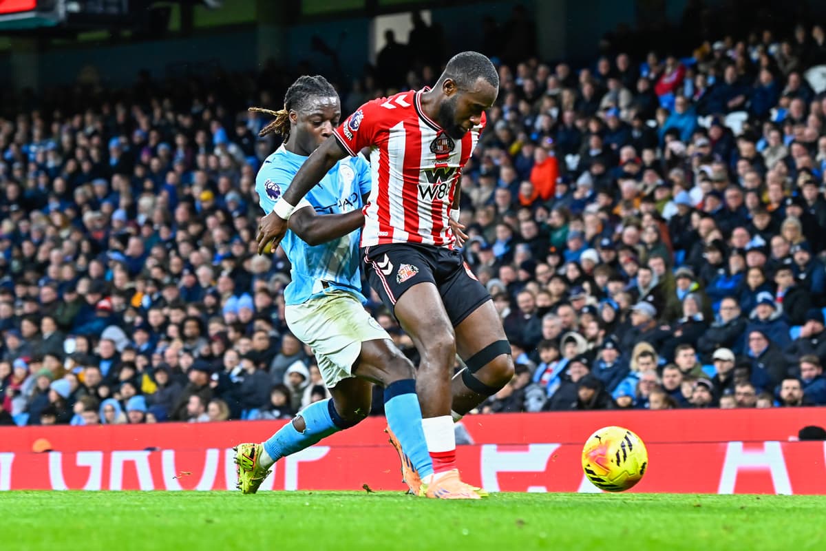 'Not the case' - Sunderland boss Regis Le Bris delivers first team message ...