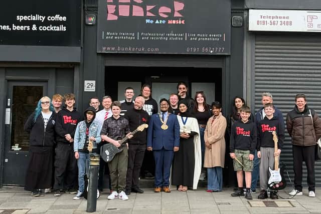 Unveiling of the blue plaque on Stockton Road