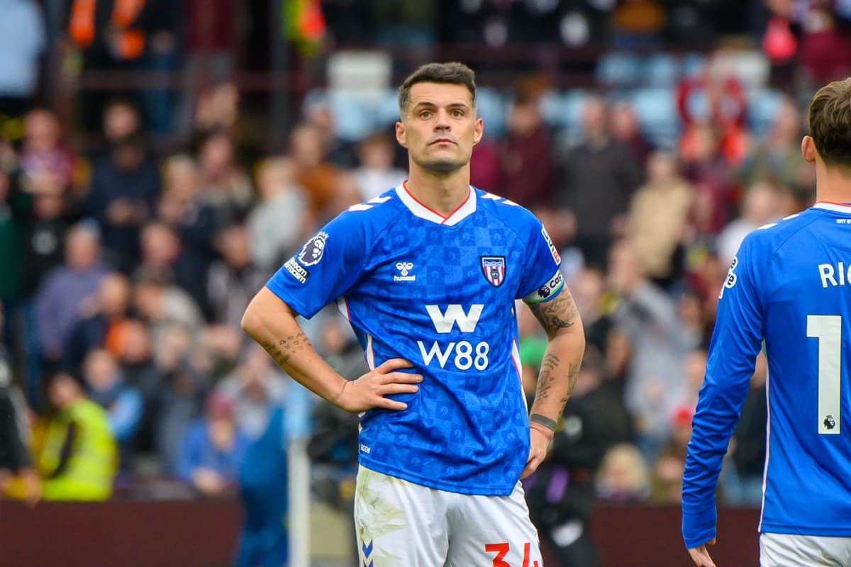 Granit Xhaka richtet nach der späten Niederlage gegen Aston Villa eine ...