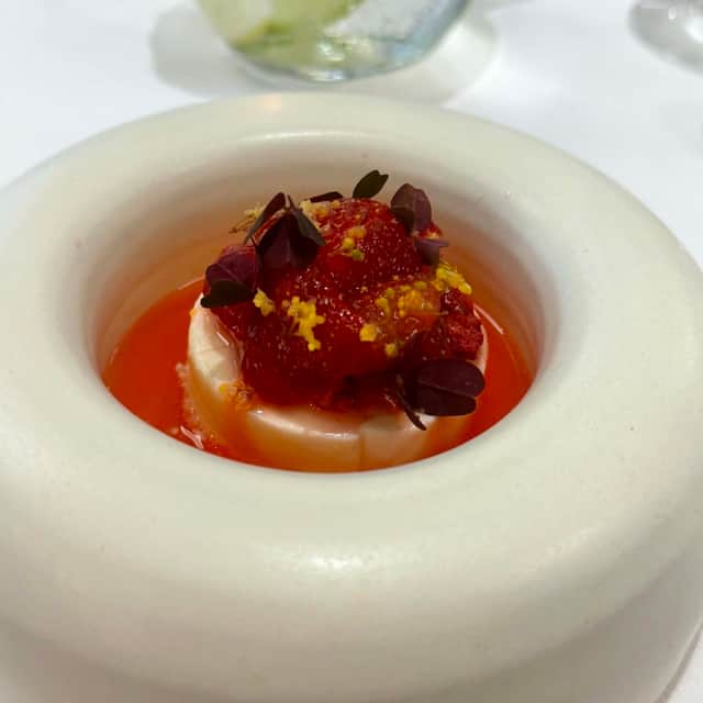 An English strawberry dessert to finish