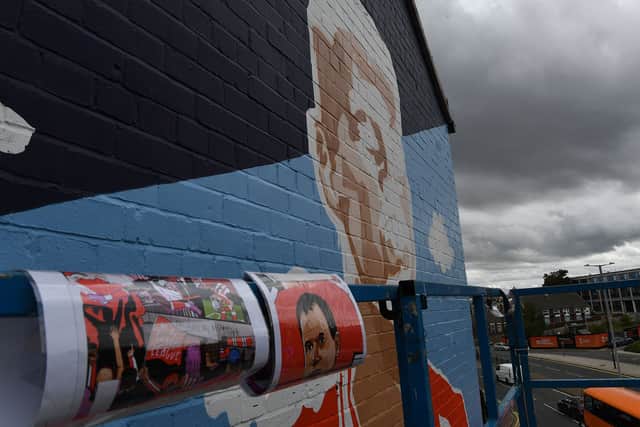 A close-up of Kathryn's design and the mural.