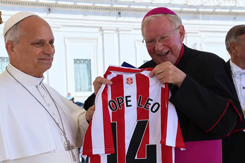 Pope Leo XIV with his customised Sunderland AFC shirt.