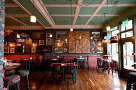 An example of another bar in the Lounge group