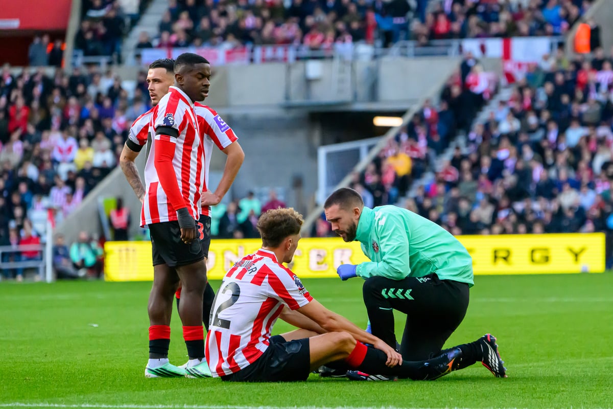 Régis Le Bris issues early Sunderland injury update ahead of Bournemouth clash