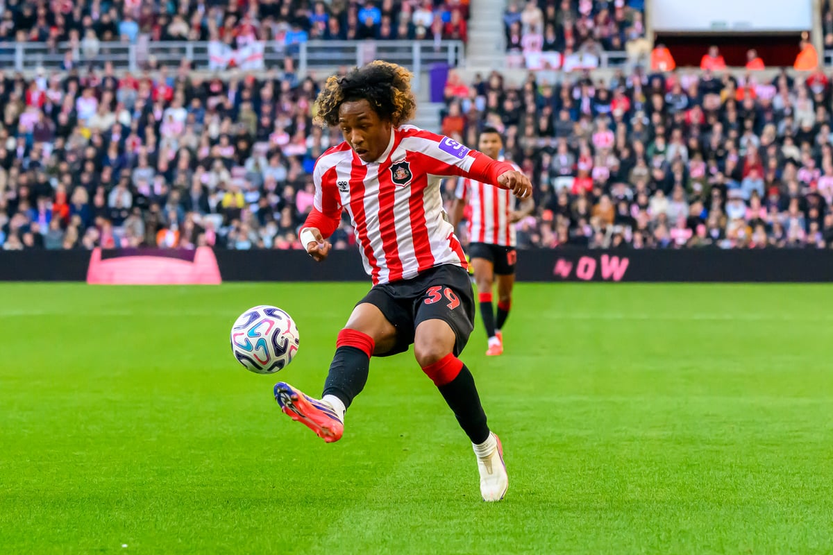 Ten changes: Régis Le Bris's Sunderland XI and bench to face Brentford in Carabao Cup predicted