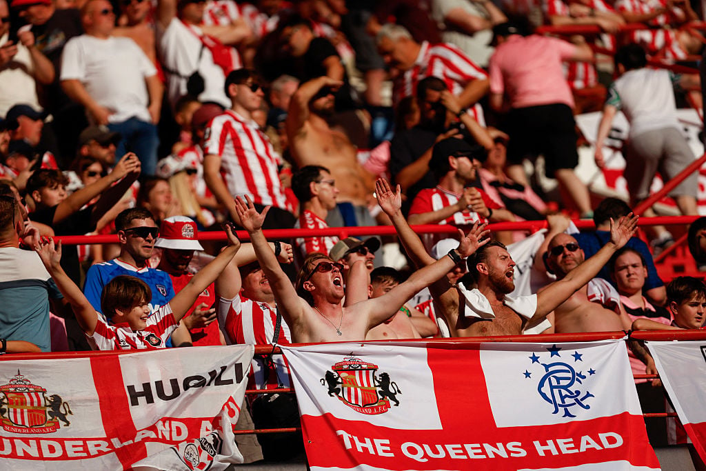 11 fan and action pictures as Sunderland take on Torreense in the Europa League - gallery