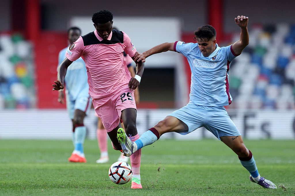 The Sunderland star who has given Regis Le Bris a pleasant headache after Torreense display