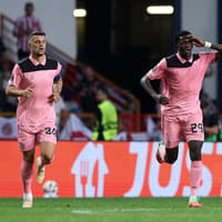 I just watched Sunderland's dramatic Europa League win and this is what I made of their performance