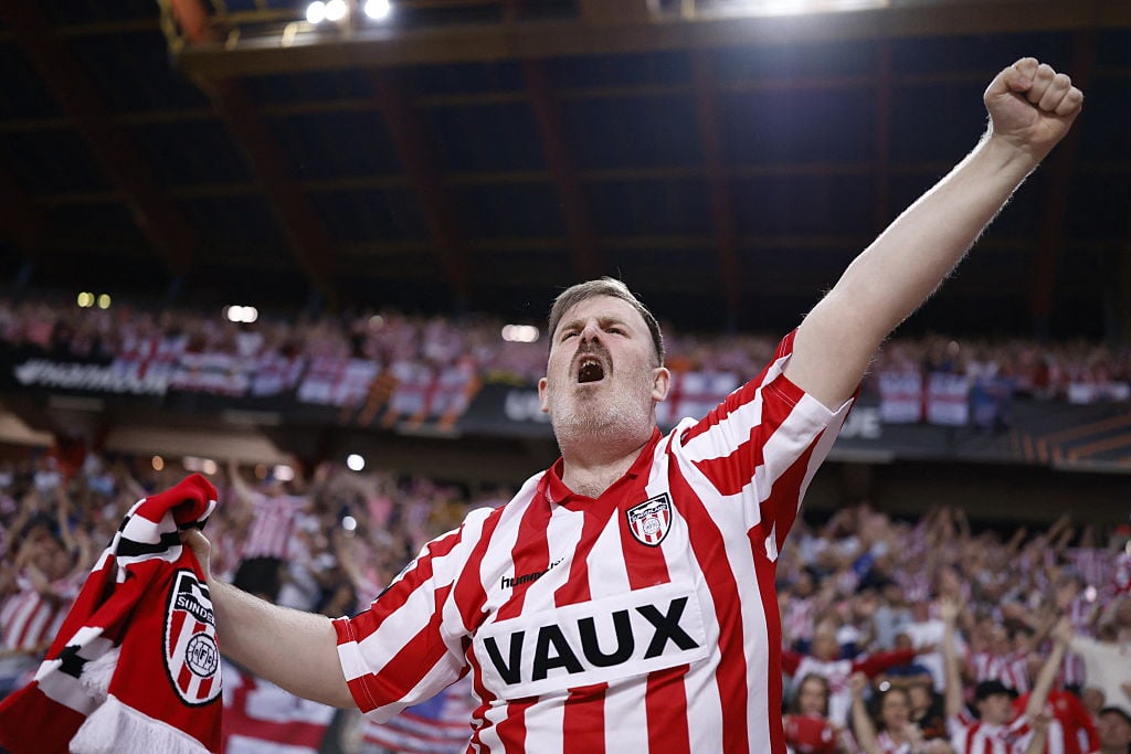 Emotional Sunderland fan pictures as Regis Le Bris' side secure dramatic late winner against Torreense - gallery