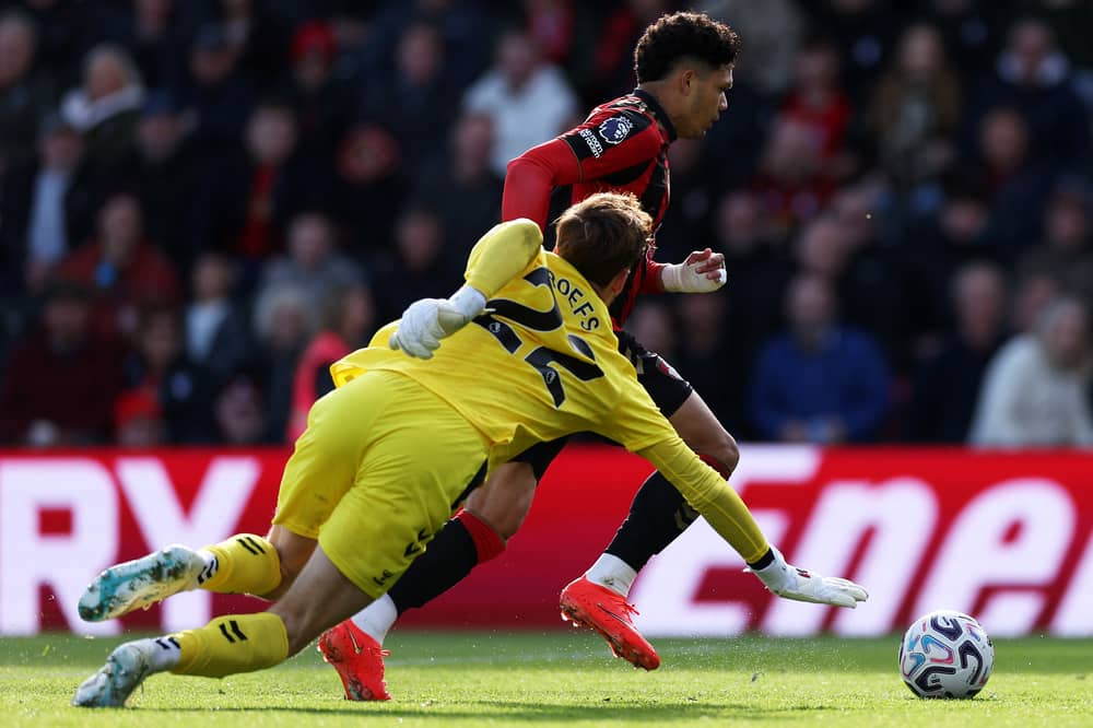 Bournemouth striker Evanilson scores his side's second goal in their win against Sunderland  (Photo by Adrian DENNIS / AFP via Getty Images) 