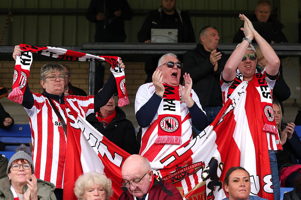 SAFC fans cheer on Sunderland Women.