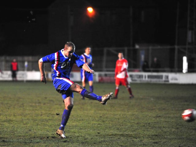 PHOTO FOCUS: Whitby Town v Scarborough Athletic / January 2010