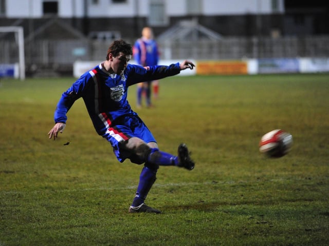 PHOTO FOCUS: Whitby Town v Scarborough Athletic / January 2010