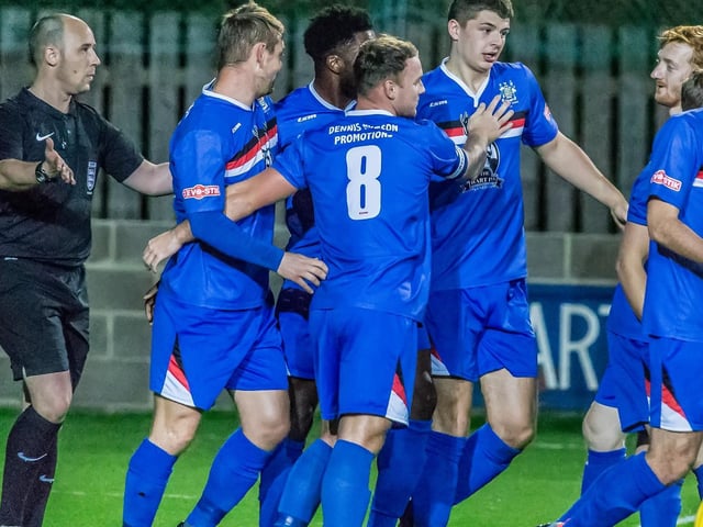PHOTO FOCUS: Whitby Town v Scarborough Athletic / October 2017
