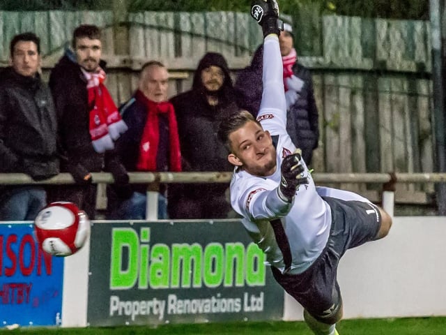 PHOTO FOCUS: Whitby Town v Scarborough Athletic / October 2017