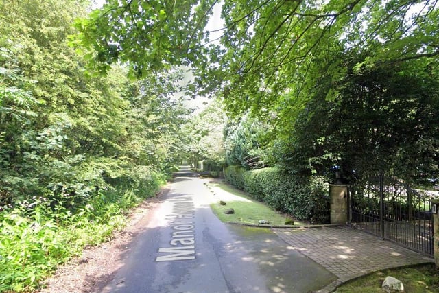 Manor House Lane, Alwoodley, Leeds, has an average property value of £1,571,477