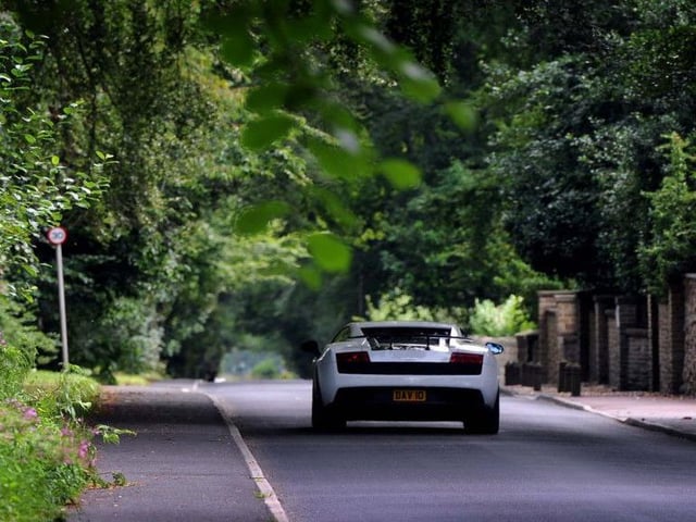 Ling Lane, Scarcroft, Leeds, has an average property value of £1,494,262