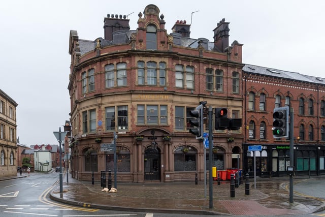 The Adelphi, in Hunslet Road, is a beautiful, grand Victorian building built in 1901 by Thomas Winn, an architect who also designed the Cardigan Arms and Rising Sun. The origin of the name is not known, however, the word derives from the Greek word 'brother' and maybe be a reference to the pub being the showpiece for the nearby Tetley’s brewing empire, as it is recognised as one of their first 'Heritage Inns'.