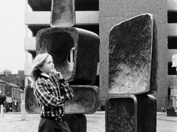 Sculptures by Dame Barbara Hepworth were installed in Castrop Rauxel Square, Wakefield in 1977.