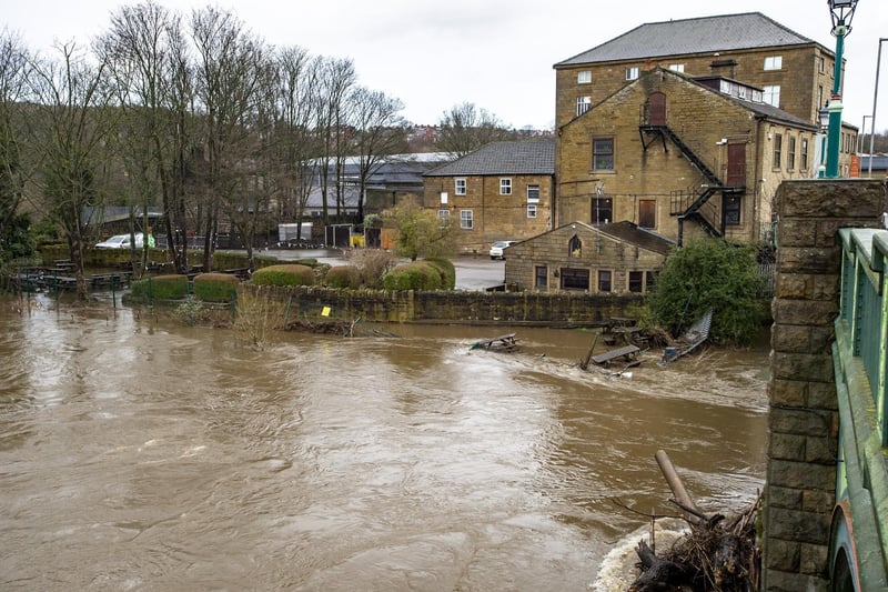 Flooding near the Kirkstall Bridge Inn.