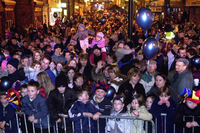 November 2002 and the community turned out in force for the town's big Christmas lights switch-on by Leeds United captain Lucas Radebe and Jane Tomlinson.