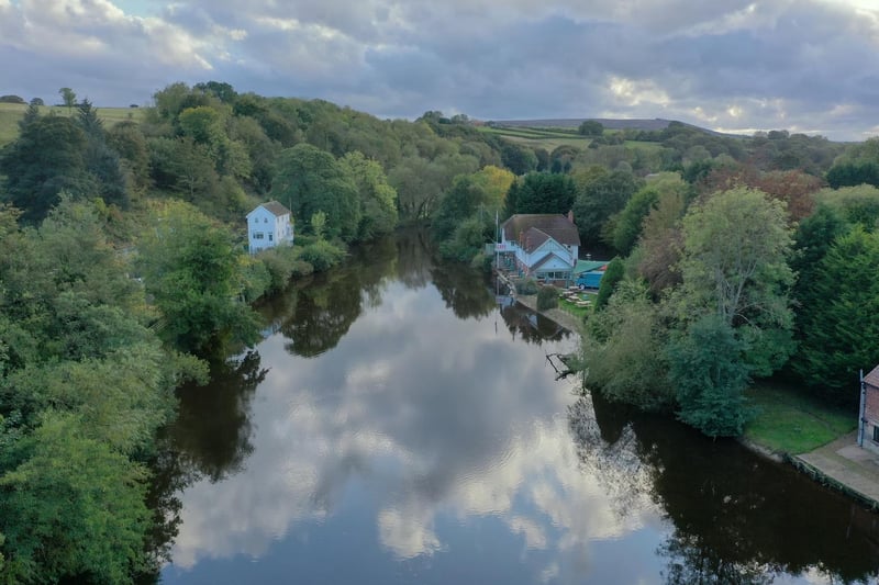 A relaxing image of the River Esk