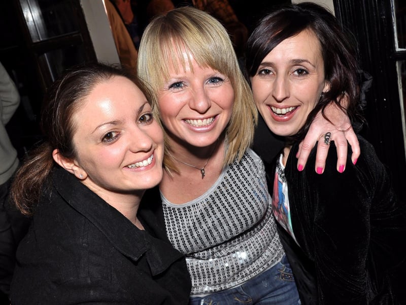 Marie, Deb and Claire in Soltz, in 2010.