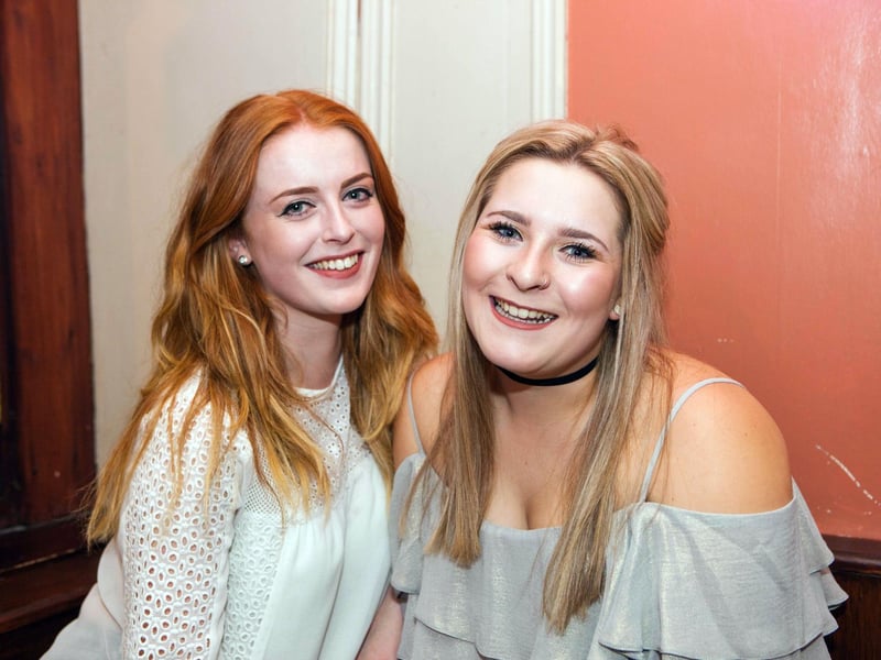 Leona and Kiri in Bar2B, in 2016.