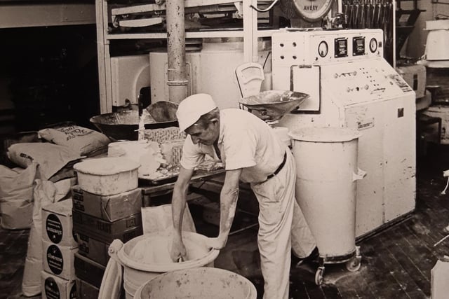 Jack Froggatt with the mixing machine at Darbyshire Bakery in Caunce Street, April 1980