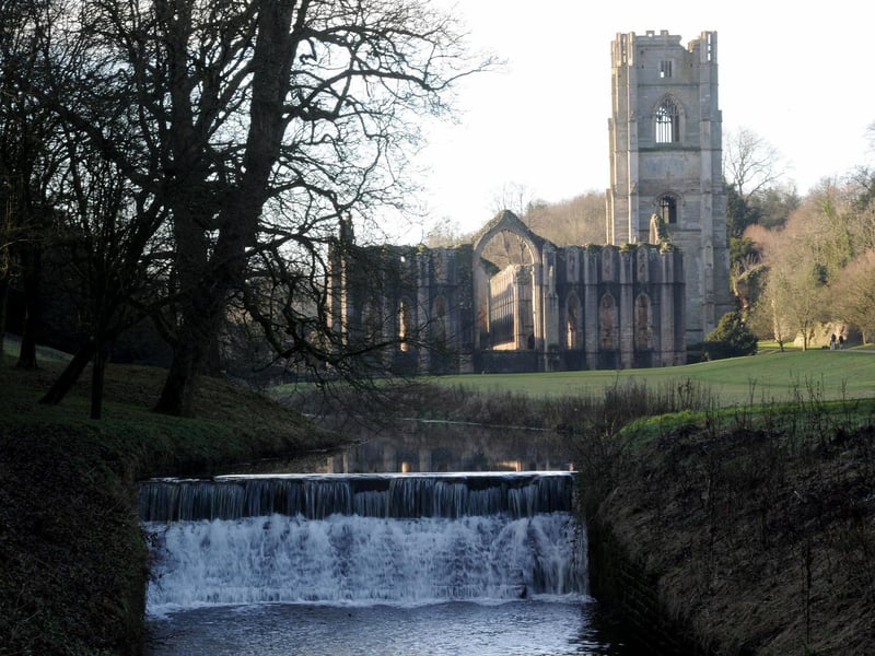 Fountains Abbey was used as the location for the 1993 adaptation of The Secret Garden, and also in the most recent film starring Colin Firth.