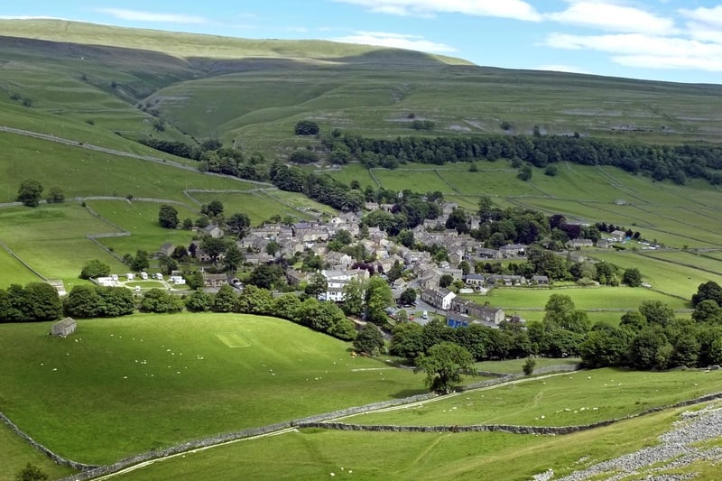 The film released in 2003, starring Helen Mirren, Julie Walters, John Alderton, and Penelope Wilton was filmed in and around Kettlewell. Visitors to the village can buy a ‘Calendar Girls Trail’ brochure at the local shops and pubs. It contains information on the landmarks and buildings used in the film.