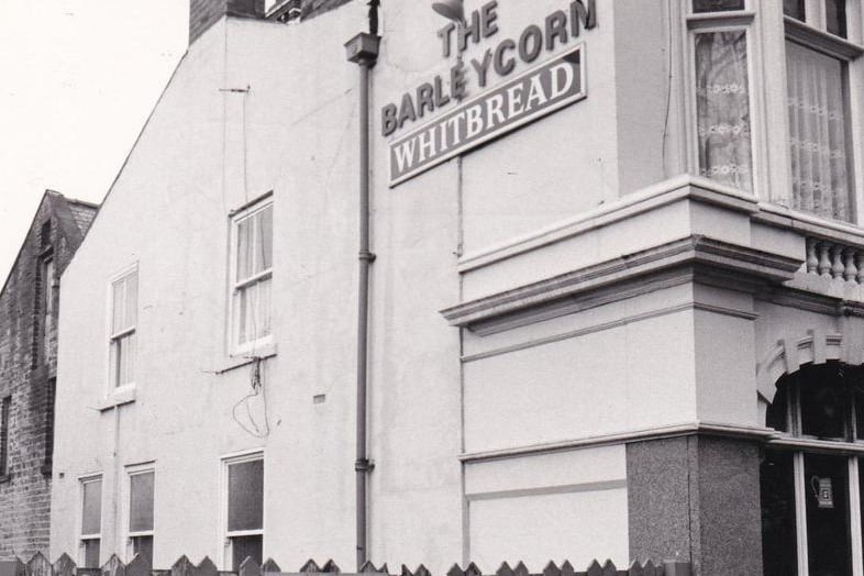 The Barleycorn on Armley Town Street in April 1981. The pub closed in 2007.