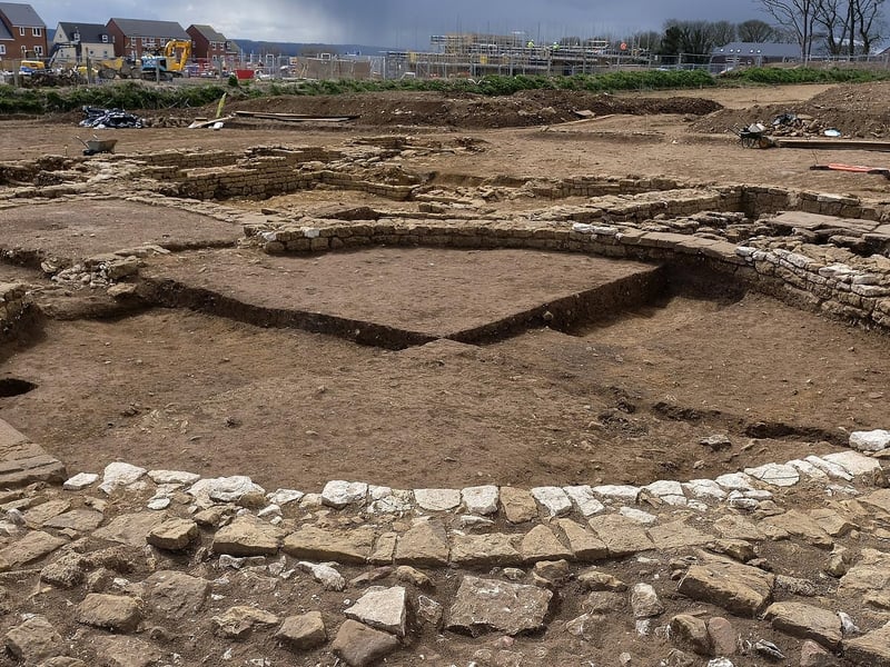 An unusual circular room with three adjacent square rooms has both puzzled and excited experts.