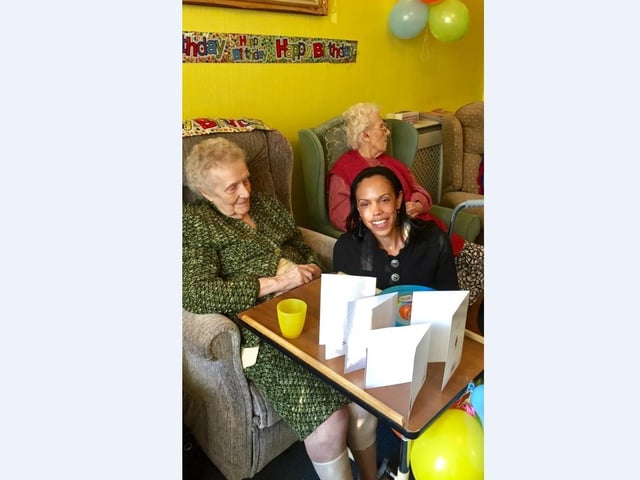 Betty and her grandaughter Leandra, Jocelyn's daughter.
