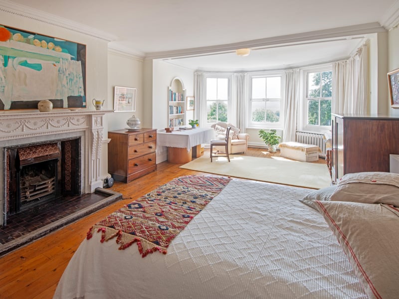 Hill Lodge, Lewes, via Zoopla
