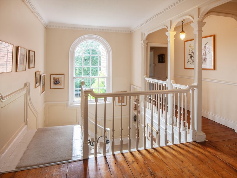 Hill Lodge, Lewes, via Zoopla