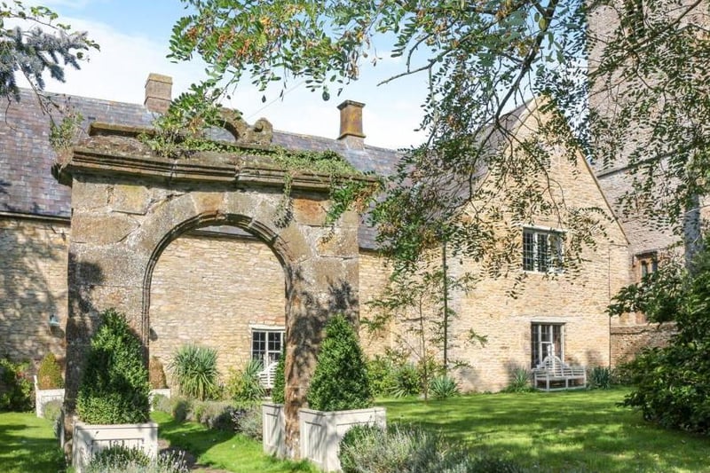 Outside view of the Abbey Lodge property in Farthinghoe (photo from Rightmove)